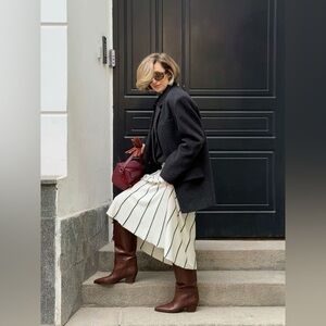 NWT ON 34th Knit White and Blue Striped Women's Skirt Size Xs